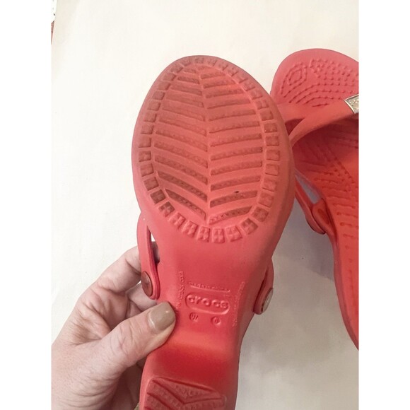 CROCS Cyprus IV Mule Sandals Women's Size 6 Red Slip On Heels Comfort - Picture 8 of 9